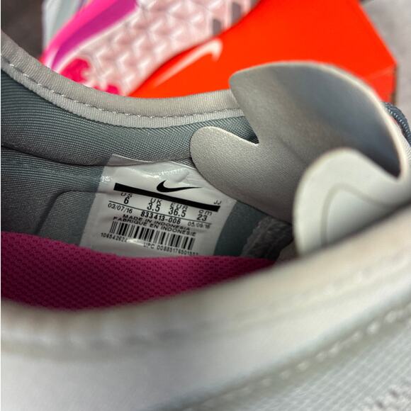 Nike Women's 6 White Grey Free TR 6 Trainers Sneakers Running Athletic LB3-1 - Picture 5 of 5